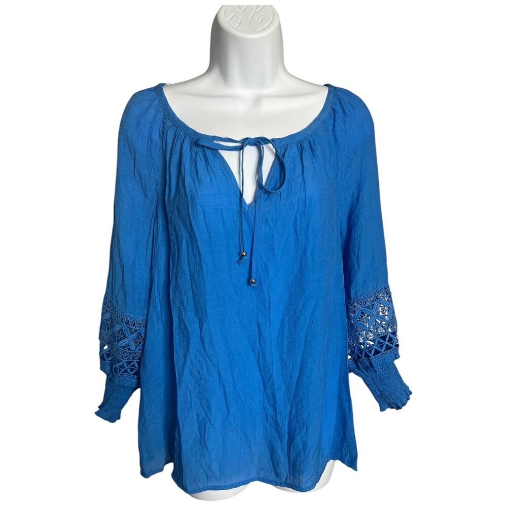 Unique Spectrum Blue Peasant crochet lace 3/4 sleeve tunic v-neck tie Medium NWT